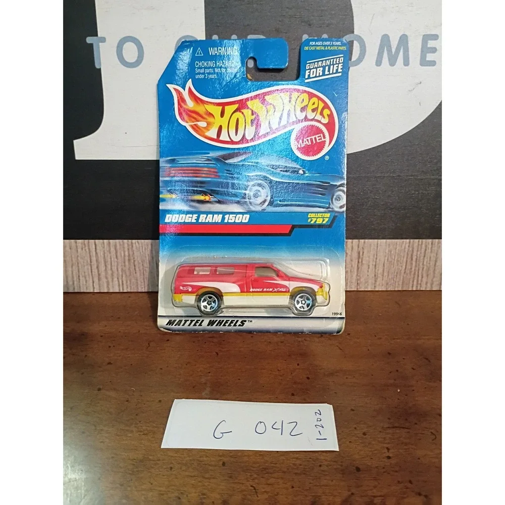 Hot Wheels Dodge Ram 1500 Red Camper Shell Collector 797 Vintage 1998 19966‎